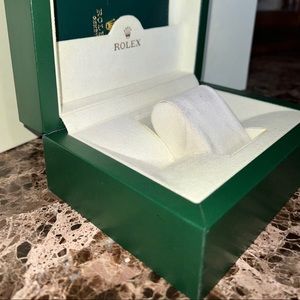 COPY - COPY - Box in great condition box dust cloth including